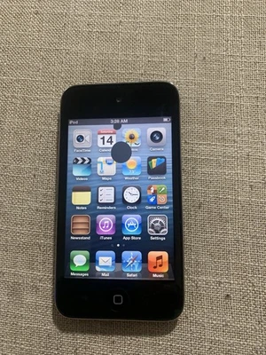apple ipod touch 4th generation 32gb Black - Image 1 of 2