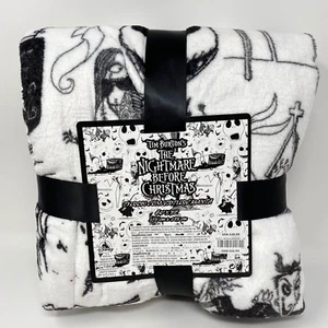 NEW Tim Burton's The Nightmare Before Christmas Fleece Throw 50" x 72" - Picture 1 of 4