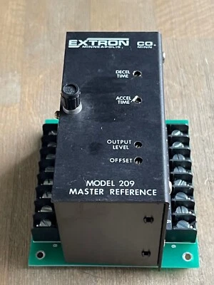 EXTRON CO MASTER REFERENCE MODEL 209A 230/115 VAC 0-6 VDC INPUT/OUTPUT - Image 1 of 4