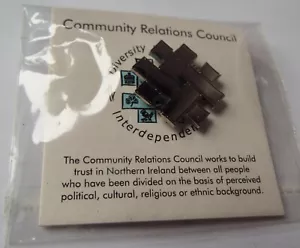 MINT Collectable Northern Ireland Community Relations Council Pin Badge BNIP EDI - Foto 1 di 2