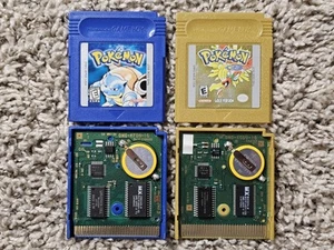 Pokemon Versión Azul y Dorado Nintendo Game Boy Auténtico Paquete Nueva Batería Ahorra - Imagen 1 de 16