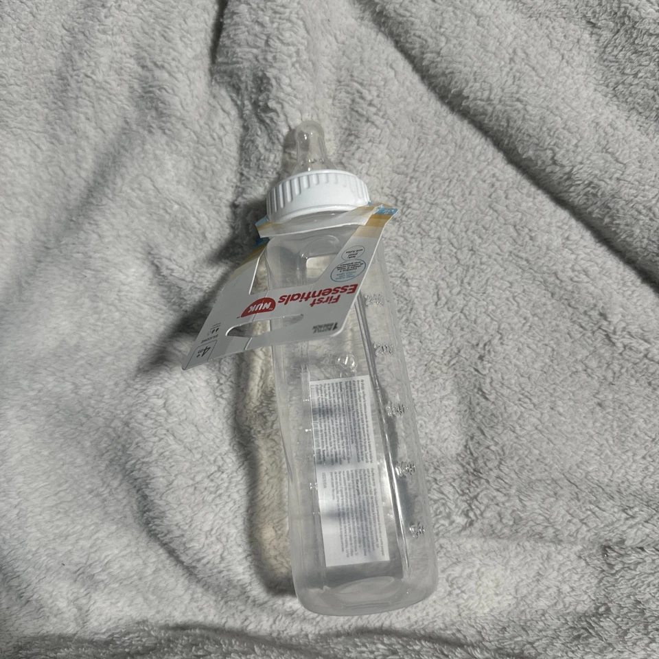 Botella NUK First Essentials flujo medio, 9 oz, 4 meses+ (botella transparente) - nueva M58 Foto 1 de 1