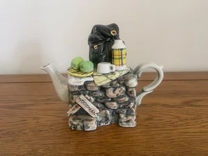 Paul Cardew Design One Cup Hiker's Rest Teapot Decor Woodman Backpack VTG Rare - Picture 1 of 3
