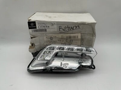 2010-2017 Mercedes E350 E550 E63 Front Passenger LED Fog Light R NEW A2128200856 - Image 1 of 4