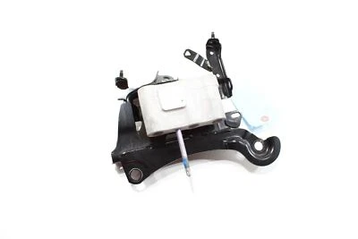 2023 - 2024 TOYOTA PRIUS 2.0L ENGINE MOTOR LEFT SIDE MOUNT BRACKET INSULATOR OEM - Image 1 of 4