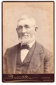VG+ NEW BEDFORD MA 1880s Victorian Older Man Gilt Maroon Cabinet Card by SMITH - Picture 1 of 3