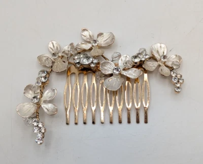 Peine de pelo de novia tono dorado flores de metal adornos de estrás 4" Foto 1 de 4
