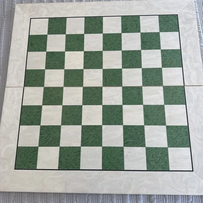 Tablero de ajedrez/ajedrez campeón madera con incrustaciones hecho en España verde/marfil Foto 1 de 4
