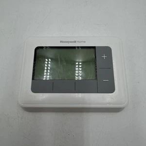 Honeywell RTH7560E1001 1950 - 7 Day Programmable Thermostat Tested No Sensor - Picture 1 of 6