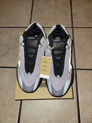 Talla 11 - Adidas Yeezy Boost 700 MNVN Geode Foto 1 de 4