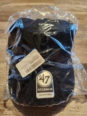 Boston Red Sox '47 Marca Negro Sobre Negro Estadio Limpieza Ajustable Papá Sombrero Foto 1 de 4