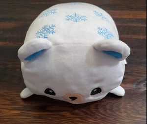 Soft Stuffed Bear With Snow Flakes - Picture 1 of 8