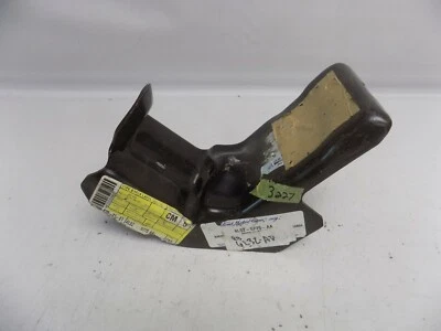 New OEM 2006-2008 Lincoln Mark LT Rear Suspension Leaf Spring Mount Bracket NOS - Image 1 of 3