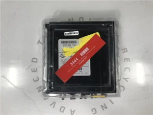 GE Fanuc IC693MDL753G Output Module 12-24V DC 32 Point New In Box - Afbeelding 1 van 6