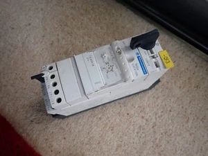 SCHNEIDER Te-SYS ULTRA 5.5 Motor Starter 3-12A LUCA12BL + LUB12 Power Base - Picture 1 of 7