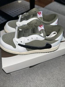 Jordan 1 Low OG x Travis Scott Reverse Mocha DO5441-162 TALLA 10C Niño TD NUEVO - Imagen 1 de 6