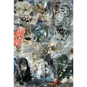 3 Pfund Vintage - jetzt Schmuck Konvolut tragbar Konvolut alle eingetütet - Bild 1 von 5