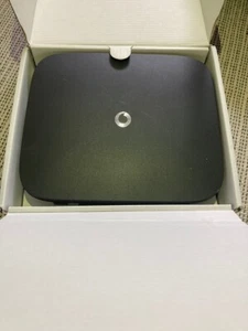 Vodafone Broadband Router Wi-Fi HHG2500 & Sky Q Hub Wireless Router ER115 Bundle - Picture 1 of 3