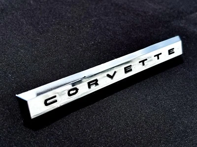 Chevrolet Corvette 1961 C1 emblema lateral, nuevo fabricante original #3779671, nuevo Foto 1 de 4