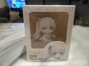 Nendoroid Pin GoodSmile Connect 2 Inch Enamel Weiss Schnee 012 - Picture 1 of 6