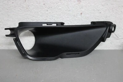 2016 2017 2018 2019 2020 2021 2022 JEEP GRAND CHEROKEE RIGHT SIDE FOG LIGHT BEZE Foto 1 de 4