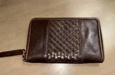 COLE HAAN Genevieve Basketweave Cuero Tarjeta de Crédito Bolso sin asas Teléfono Cartera Marrón Foto 1 de 4