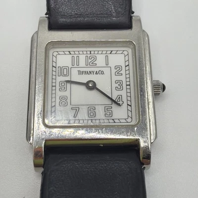 Швейцарские кварцевые часы Tiffany & Co. Classic Square 23 мм белый циферблат - Изображение 1 из 4
