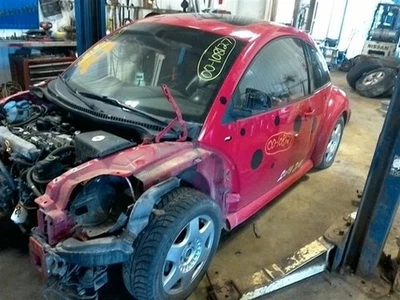 Passenger Front Spindle/Knuckle Fits 99-05 BEETLE 10203609 - Image 1 of 4