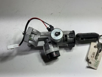 2015-2022 RAM PROMASTER 1500 TRAVA DO INTERRUPTOR DE IGNIÇÃO COM CHAVE OEM P68257356AA - Imagem 1 de 4