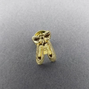 Ballet Slippers Gold Toned Lapel Hat Jacket Pin - Picture 1 of 2