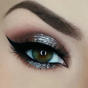 SILVER SPARKLING GLIITER POWDER EYE SHADOW - Picture 1 of 2