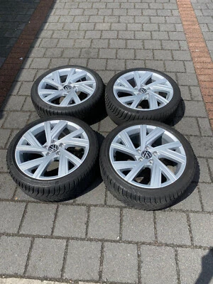 Original VW Golf 8 VIII 18 Zoll Alufelgen Bergamo 5H0601025AB Winterräder (421) - Bild 1 von 4