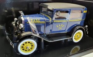 Sun Star 1/18 Scale Model Car 6107 - 1931 Ford Model A Tudor Taxi