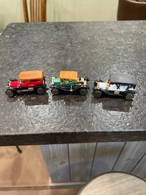 Vintage  Miniature 1910 Ford Model T No.304, 302, 305 W/ Removable Top - Image 1 of 4