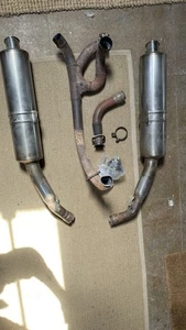 Honda VTR1000-SP2 Genuine Original Exhaust System And End Cans - Picture 1 of 9