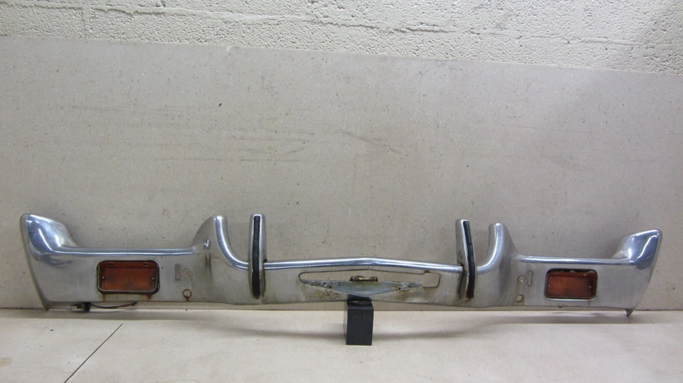 1972 72 FORD GRAN TORINO RANCHERO FRONT BUMPER PARKING LAMP - Image 1 of 4