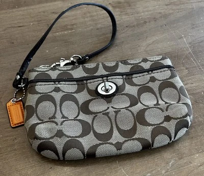 COACH Signature C Medium Wristlet Khaki Mahogany Jacquard - A040724 Wallet Pouch - Image 1 of 4