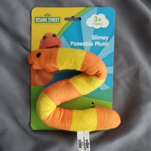 Nuevo 12" Slimey Worm Posable Peluche Oscar Grouch Mascota Plaza Sésamo Lugar Sésamo - Imagen 1 de 6