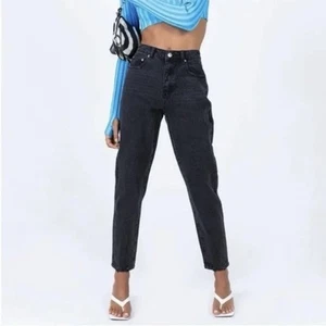 Princess Polly neu mit Etikett Zaiden High Rise Straight Leg Jeans schwarz Denim Größe 4 - Bild 1 von 13