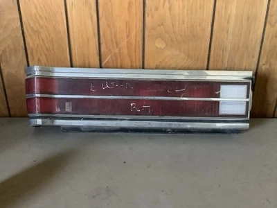 1984 Buick Electra 5971244 Passenger Side Tail Light ((R1-199)) - Image 1 of 4
