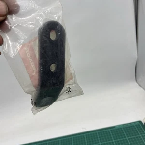 17515-KRN-000 Genuine Honda Fuel Tank Stay Bracket Mount CRF 250 NOS - Picture 1 of 6