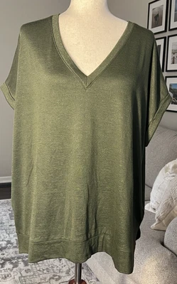 Banana Republic Luxespun V Neck Relaxed Oversize Top Size Large - Image 1 of 4