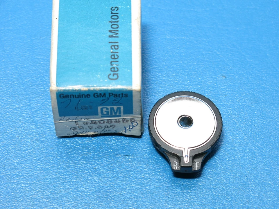 Nuevo de Lote Antiguo GM 1971-1973 Oldsmobile 98 Delta 88 Toronado Altavoz Fader Control Perilla Foto 1 de 3