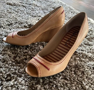 Splendid Camel Dublin Peep-Toe Wedge Size 8 - Image 1 of 4