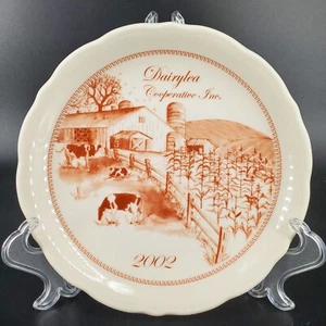 Dairylea Cooperative Inc. 2002 Annual Meeting Farm 7 1/4" Plate Syracuse China - Picture 1 of 4