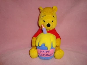 Winnie The Pooh Happy Birthday Honey Cupcake & Candle Plush Applause 8" Tall - Imagen 1 de 7