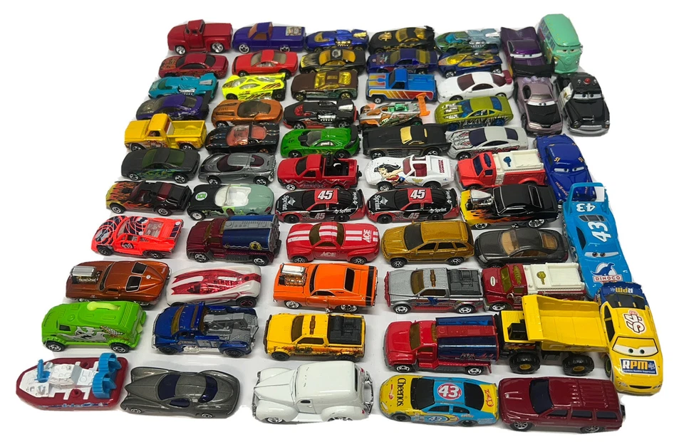 LOT OF 62 HOT WHEELS,MATCHBOX, DISNEY CARS  - Image 1 of 4