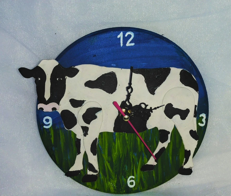 6" artisan "Cow" Clock Wood handcrafted and hand painted - Image 1 of 1