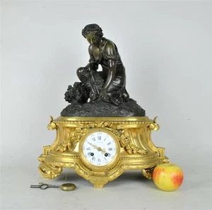 Pendule En Bronze, Femme Aux Fleurs, Schenewerk, XIXème Siècle - Picture 1 of 12