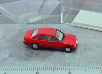 Brekina Starmada 13201 Mercedes Benz 190E красный масштаб 1:87 HO - Изображение 1 из 2